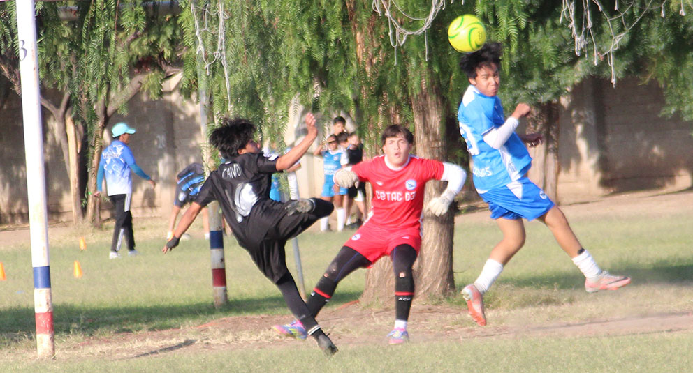 EXCELENTE JUEGO…